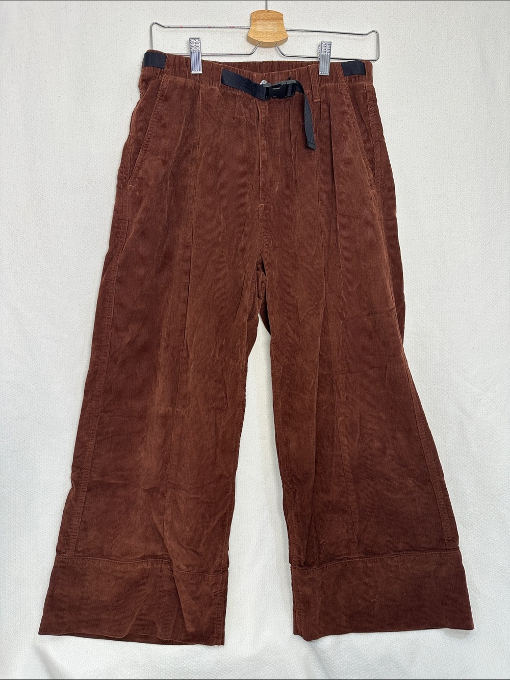 The North Face Men's Corduroy Wide-Leg Pants in Chestnut Brown